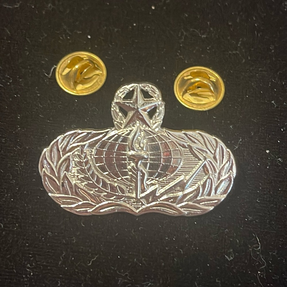 Vtg Air Force Military Badge Service Senior